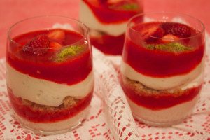 mousse pistacchio e fragole