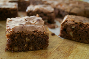ricetta americana dei brownies al cioccolato e noci
