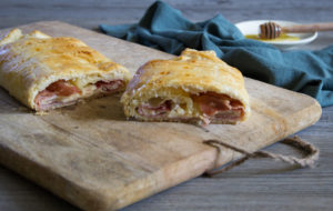 strudel speck scamorza miele