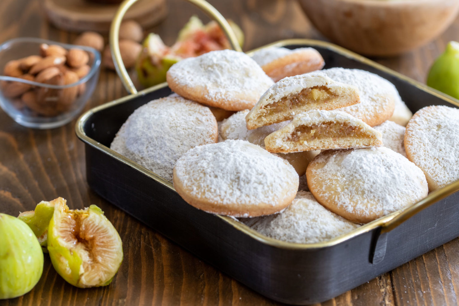 Biscotti con fichi e mandorle - Ricetta dolci autunnali | Vasa Vasa Kitchen