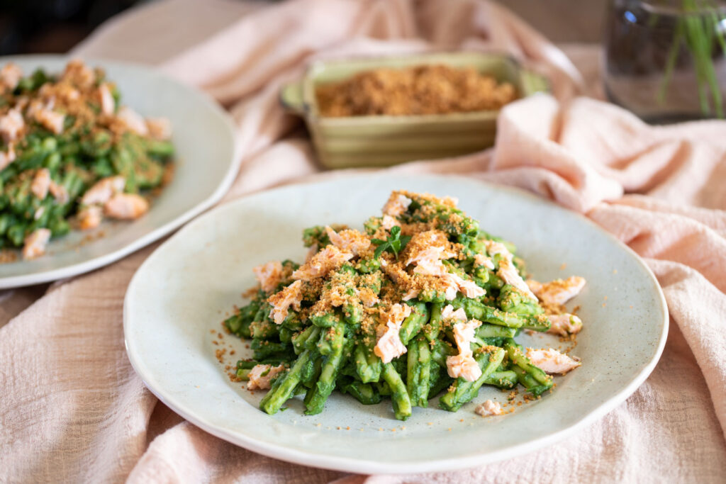 Pasta con crema di broccoli e salmone - Ricetta | Vasa Vasa Kitchen
